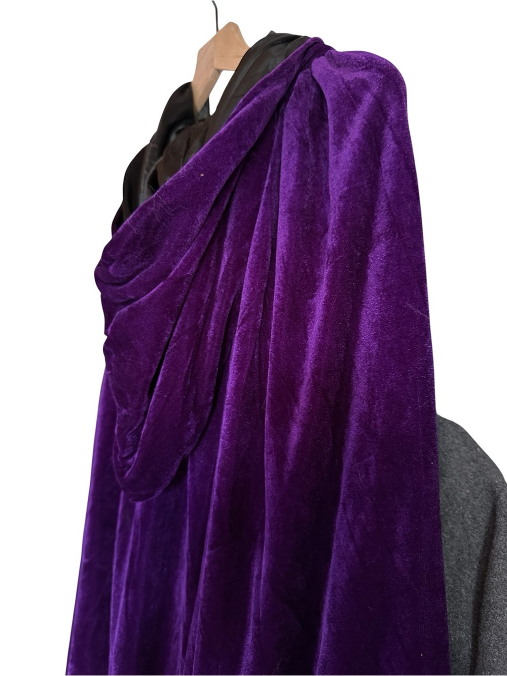 Halloween Costume Purple and Black Cape L - Picture 3 of 6